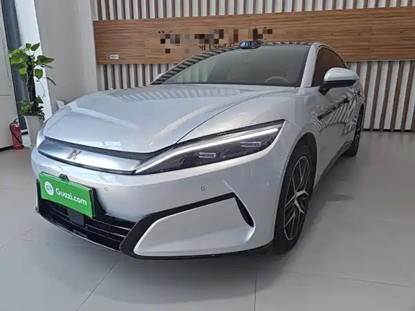 BYD Han L 2025