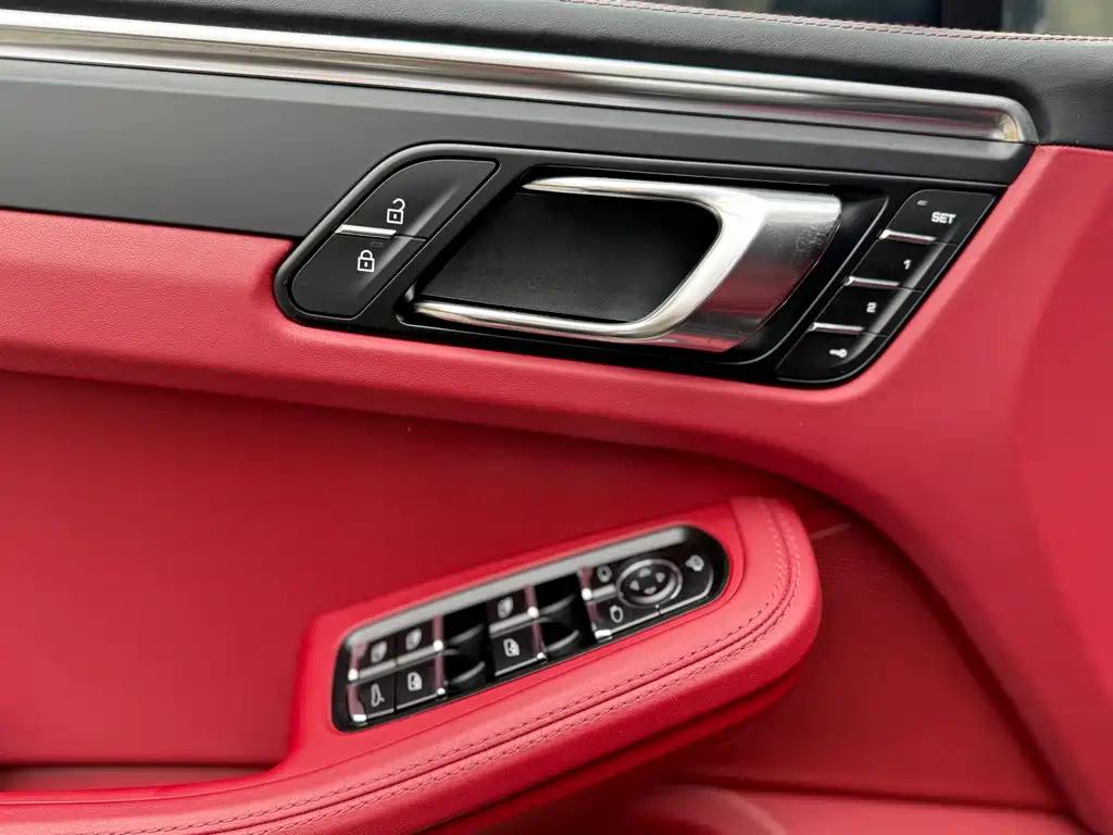 Porsche Macan 2023 — фото 8