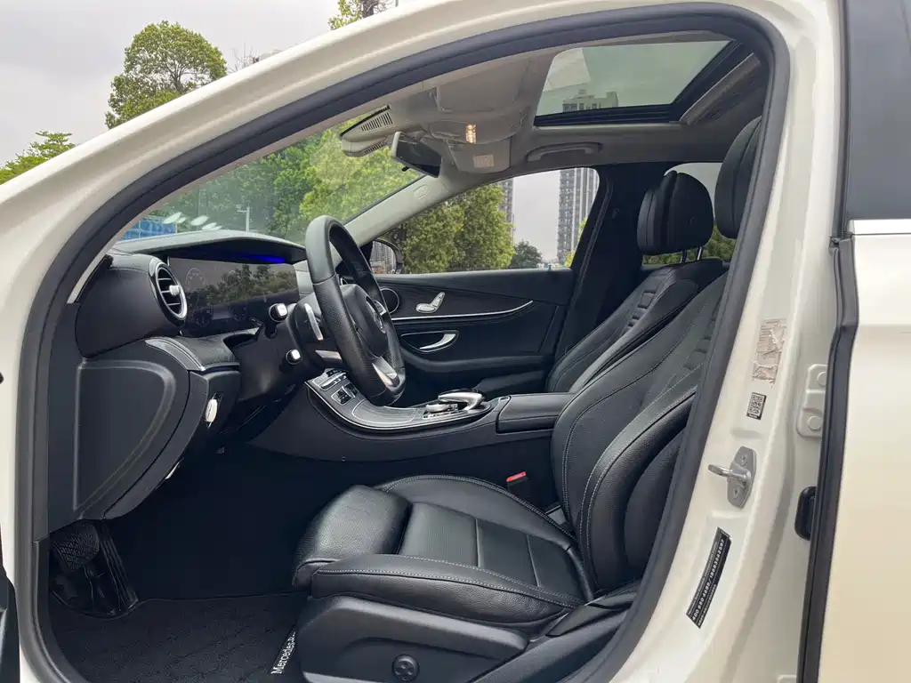 Mercedes-Benz E-Class 2018 — фото 4