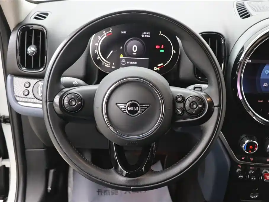 MINI Countryman 2021 — фото 15