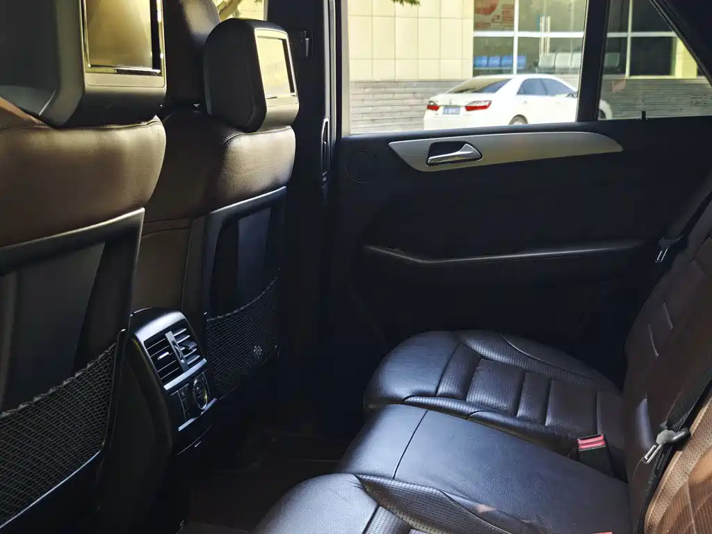 Mercedes-Benz M-Class AMG 2014 — фото 16