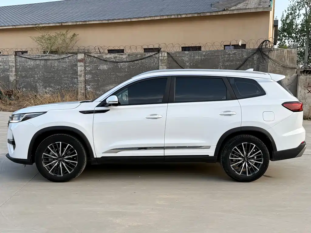 Chery Tiggo 8 PRO 2023 — фото 8