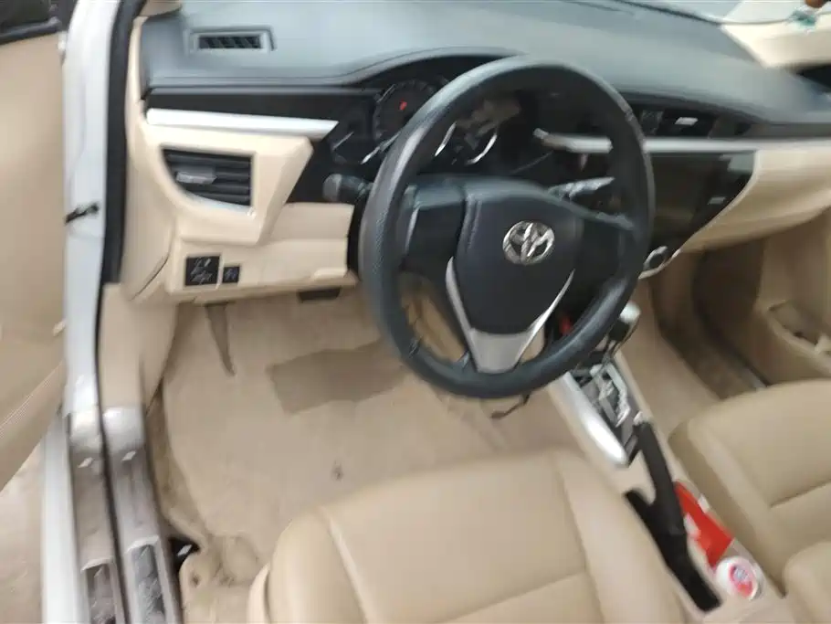 Toyota Corolla 2016 — фото 12