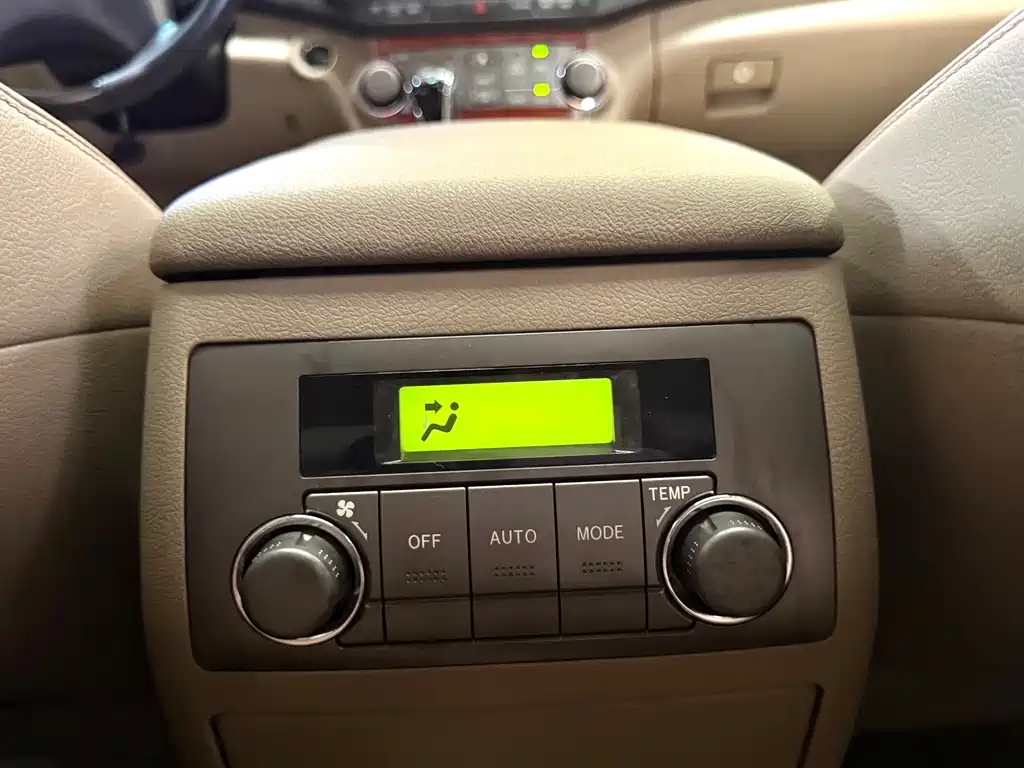 Toyota Highlander 2010 — фото 20