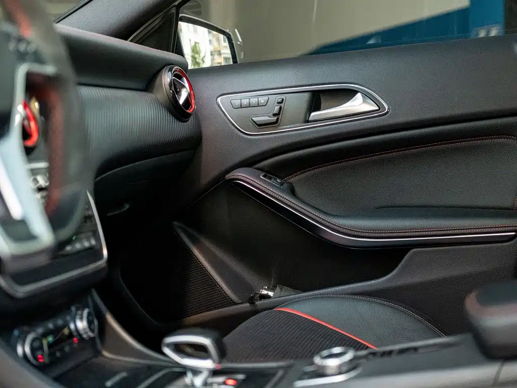 Mercedes-Benz A-Class AMG 2014 — фото 8