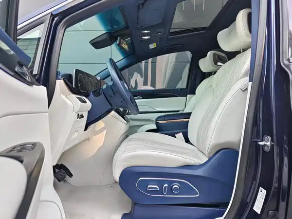 Buick GL8 2020