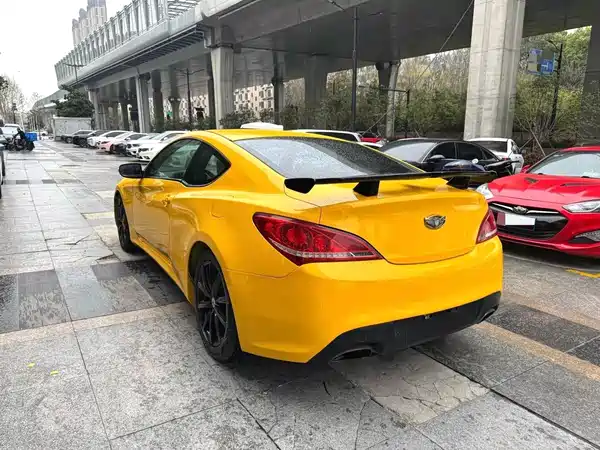 Hyundai Genesis Coupe 2011