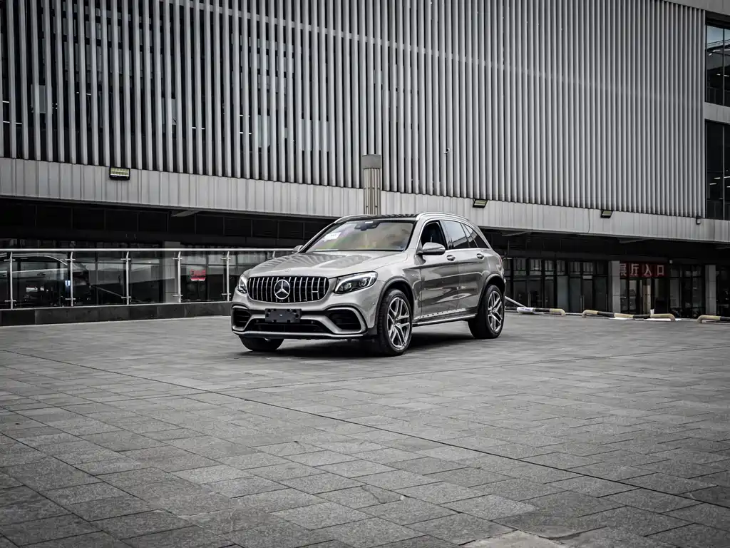 Mercedes-Benz GLC AMG 2020 — фото 1