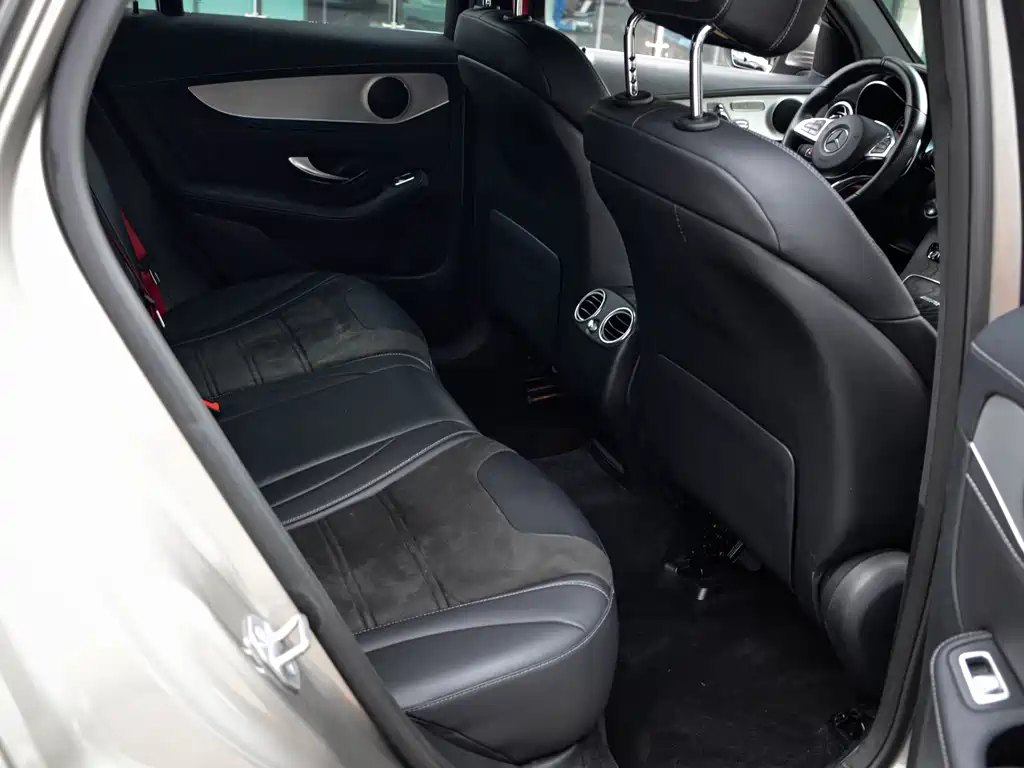 Mercedes-Benz GLC AMG 2020 — фото 20