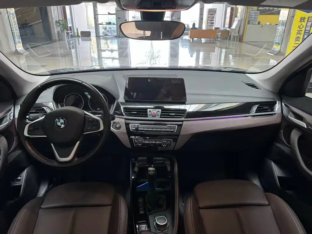 BMW X1 New Energy 2020 — фото 8