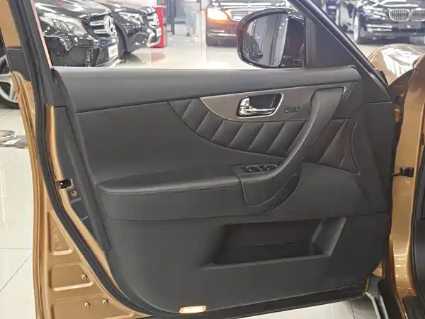 Infiniti FX 2013