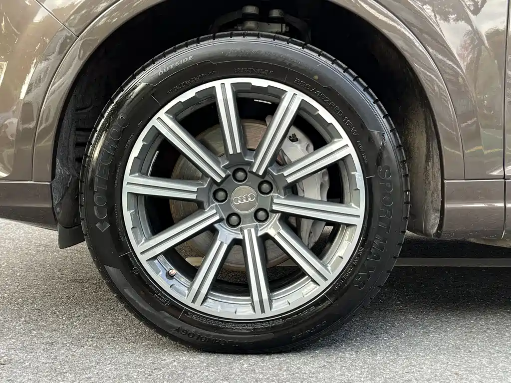 Audi Q7 2016 — фото 16