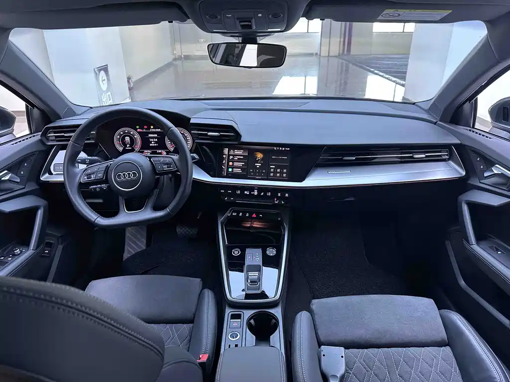 Audi A3 2022 — фото 10