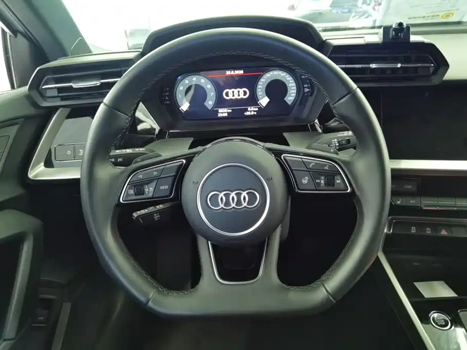 Audi A3 2024 — фото 15