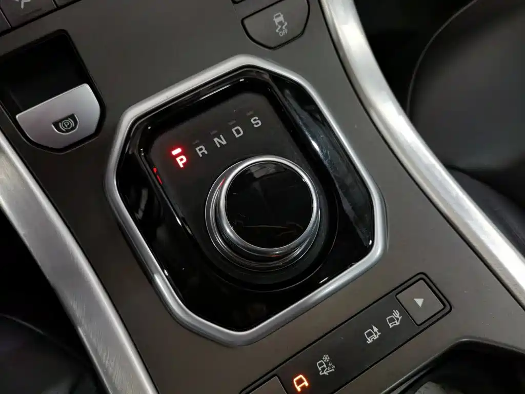 Land Rover Evoque 2017 — фото 13