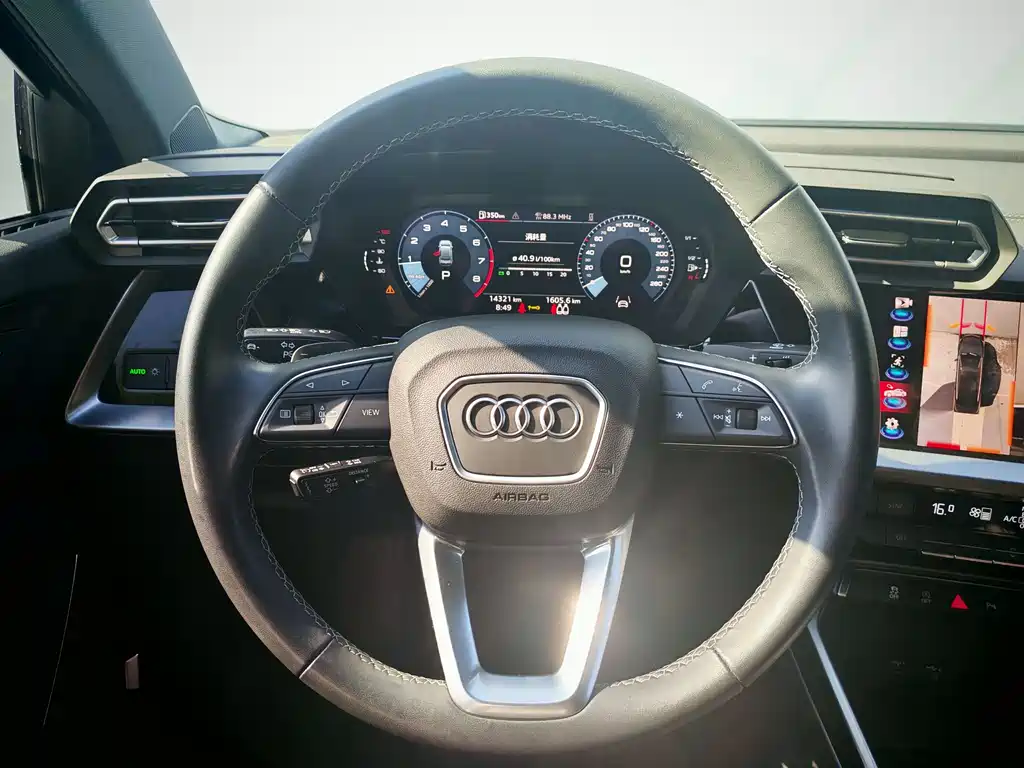 Audi A3 2025 — фото 12