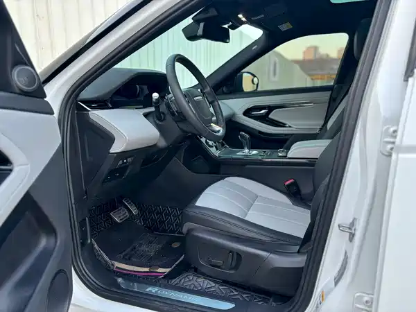 Land Rover Range Rover Evoque 2021