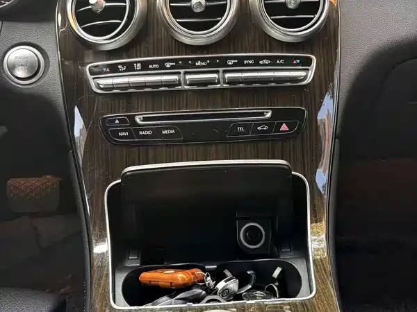 Mercedes-Benz GLC 2016
