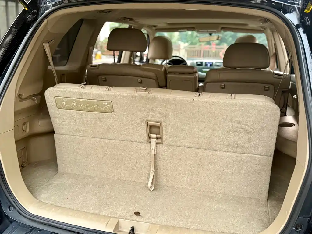 Toyota Highlander 2012 — фото 11