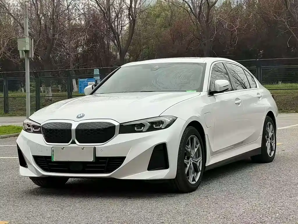 BMW i3 2025