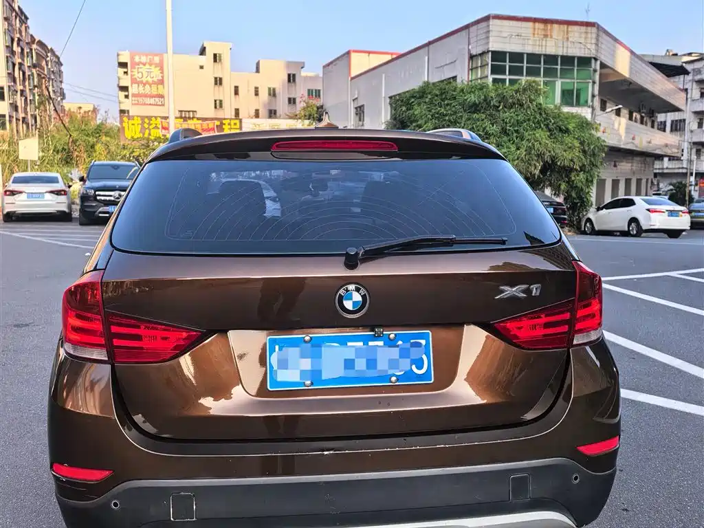 BMW X1 2013 — фото 9
