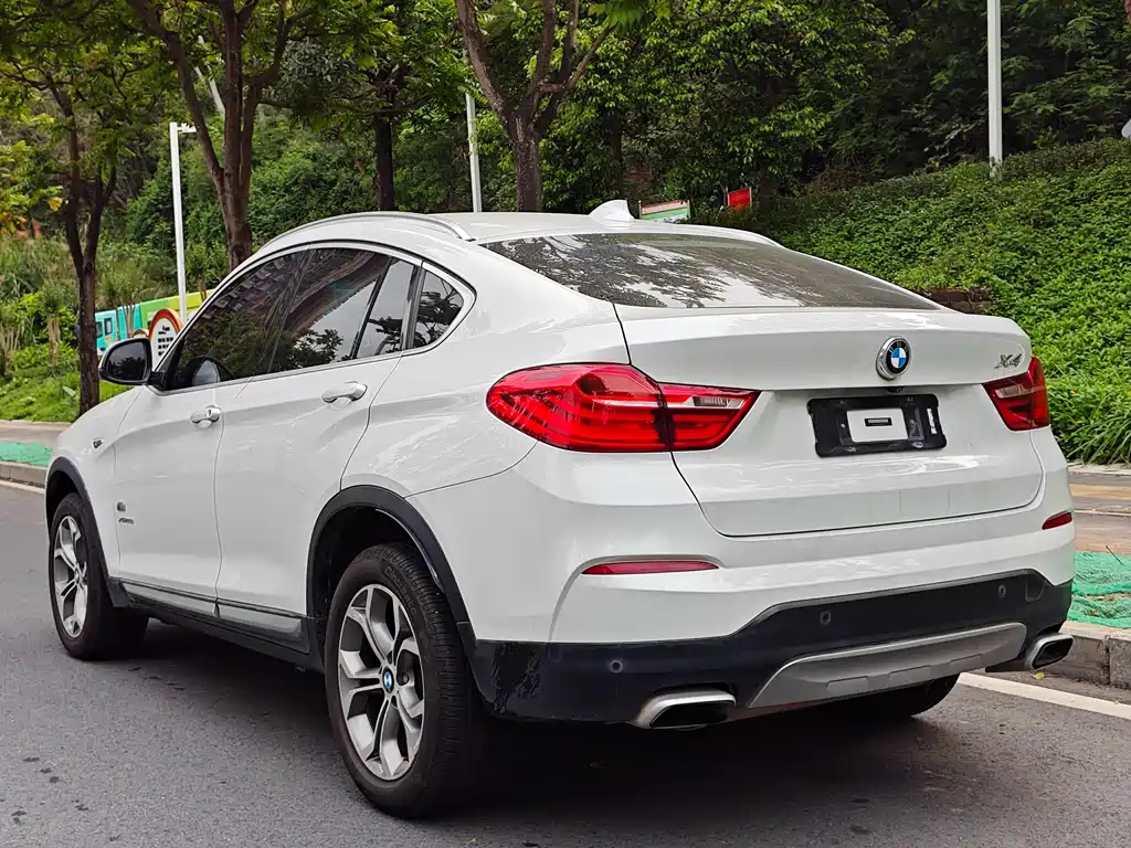 BMW X4 2016 — фото 15