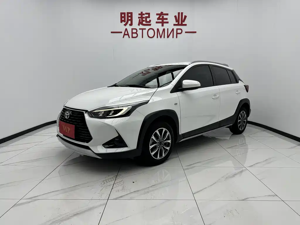 Toyota Yaris L 2022