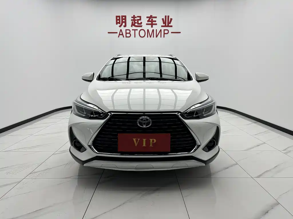 Toyota Yaris L 2022
