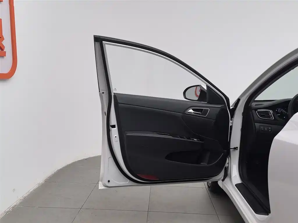 Hyundai Mistra 2016 — фото 8