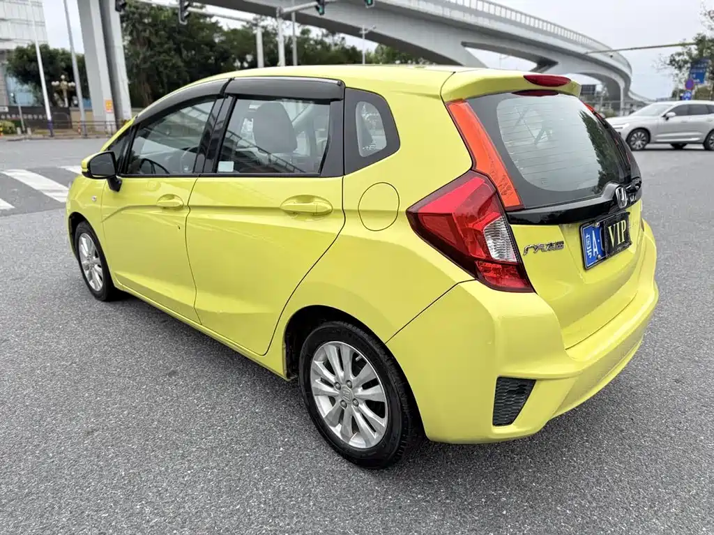 Honda Fit 2016 — фото 7