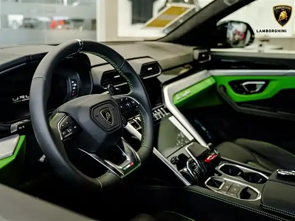 Lamborghini Urus 2021