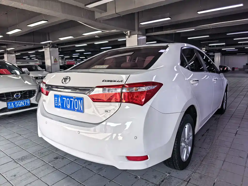 Toyota Corolla 2017 — фото 14