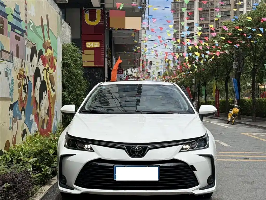 Toyota Corolla 2020 — фото 2