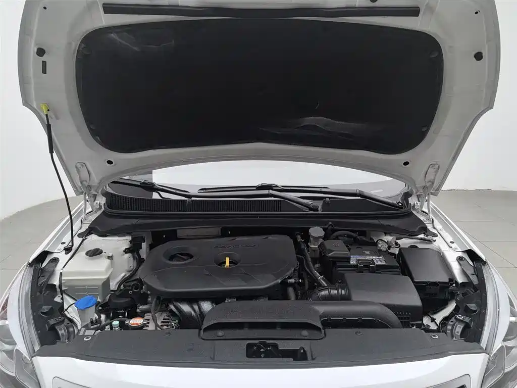 Hyundai Mistra 2016 — фото 6