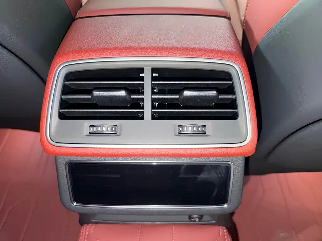 Audi A7L 2025 — фото 13