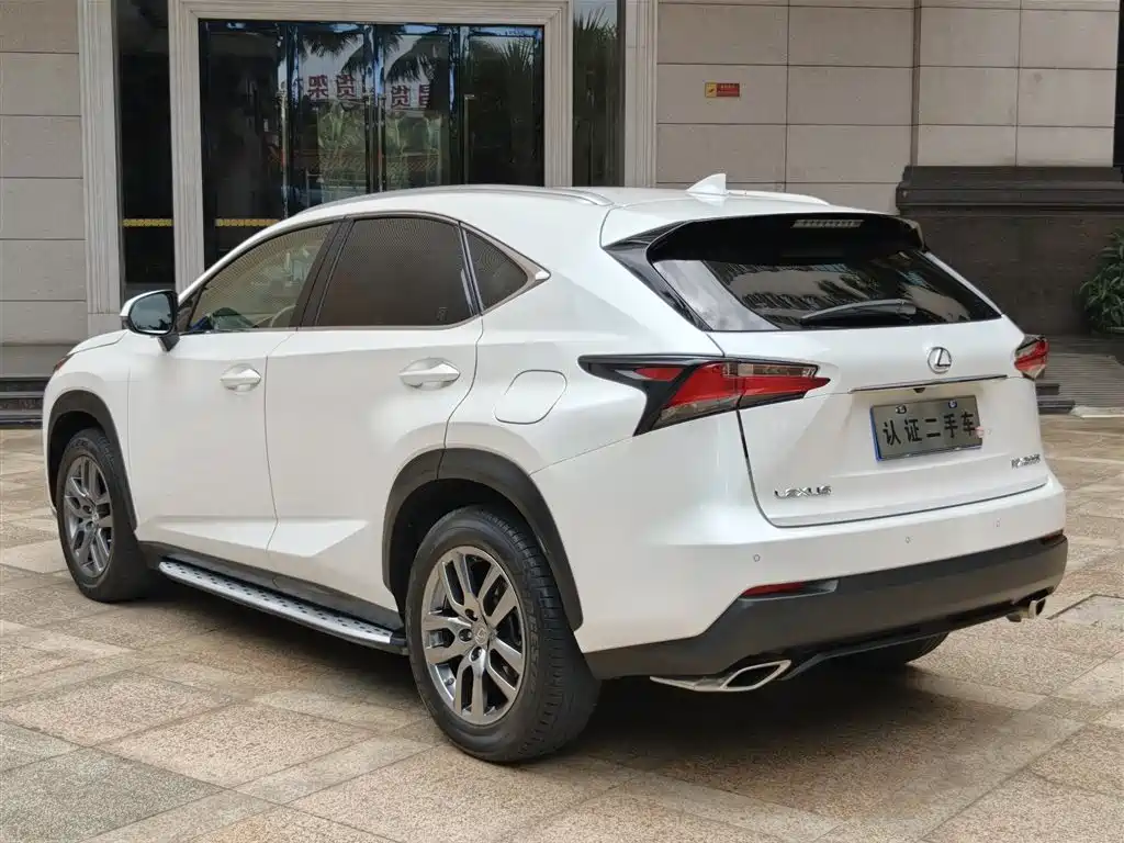 Lexus NX 2016 — фото 19