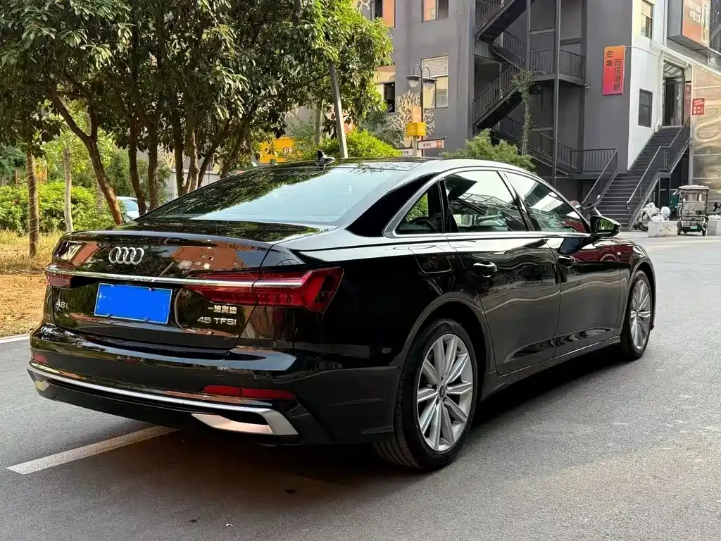 Audi A6L 2023 — фото 7
