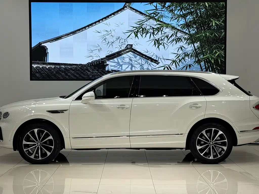 Bentley Bentayga 2024