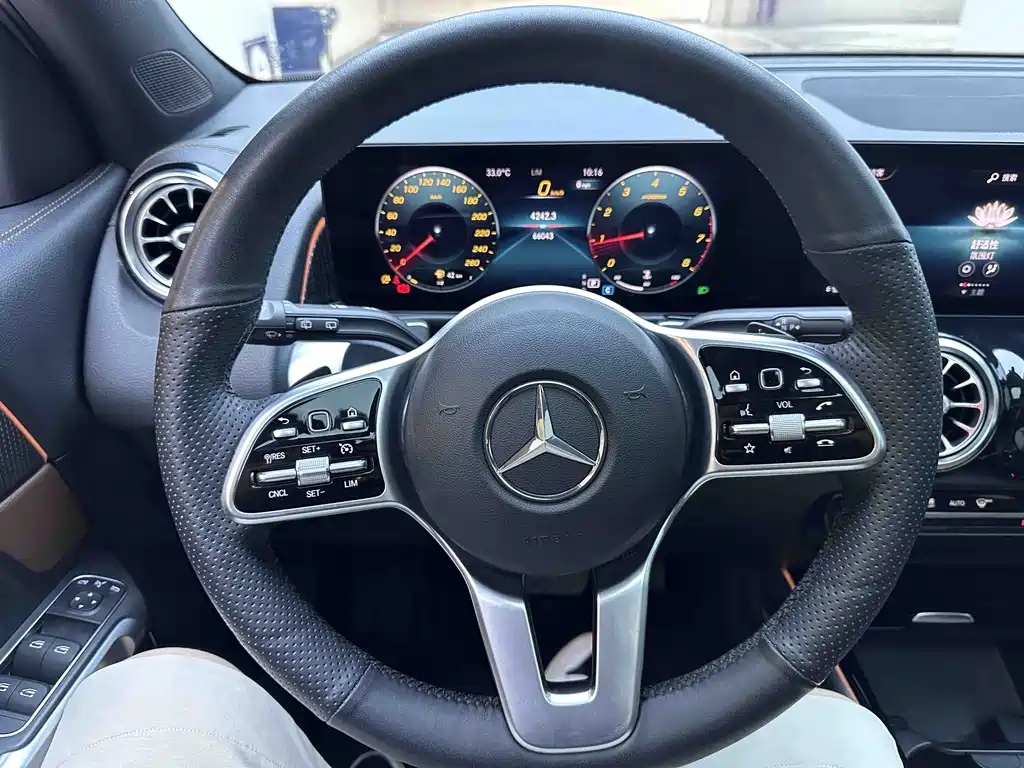 Mercedes-Benz GLB 2021 — фото 12
