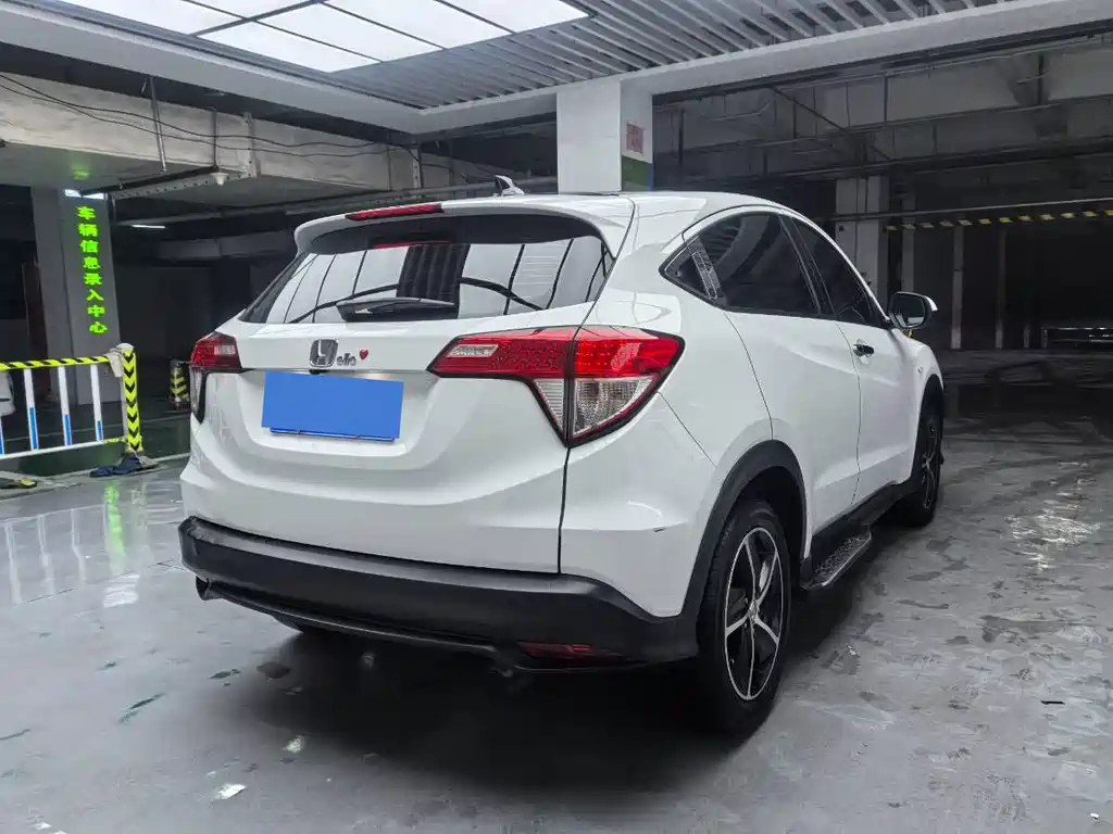 Honda Vezel 2021 — фото 4