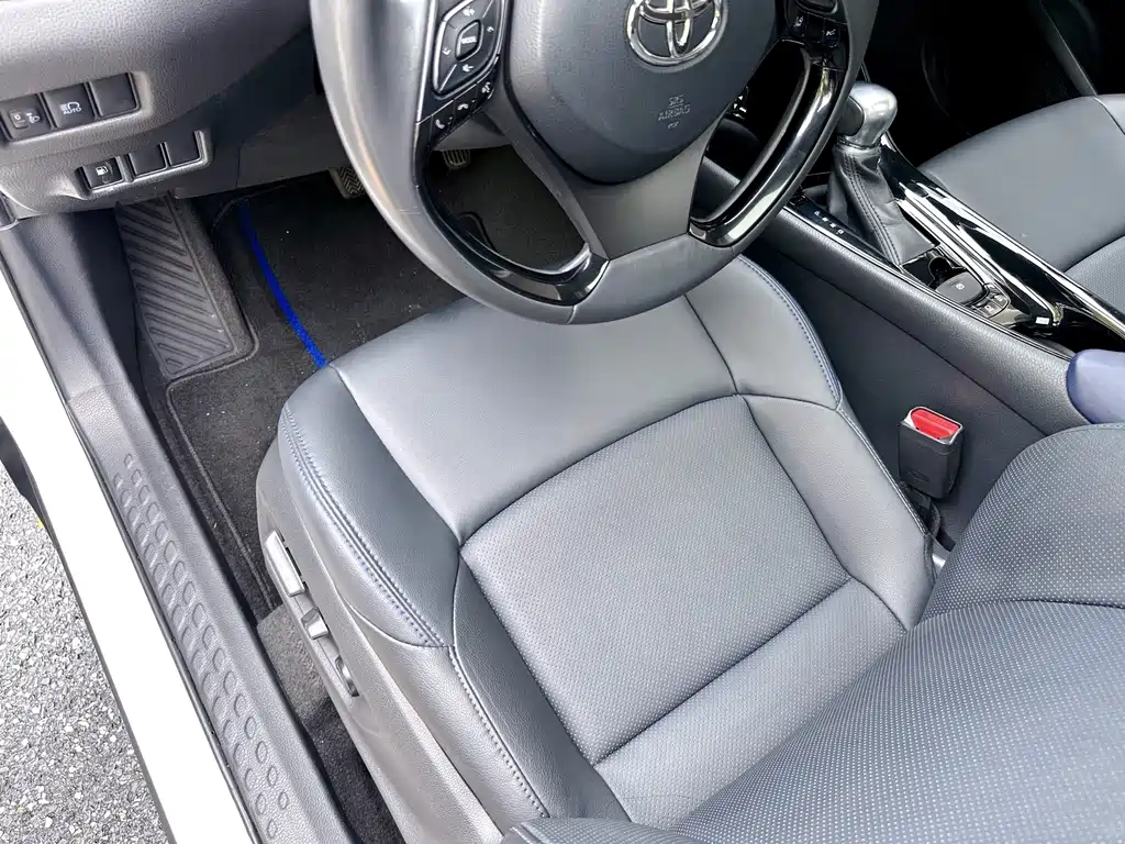 Toyota C-HR 2023 — фото 14