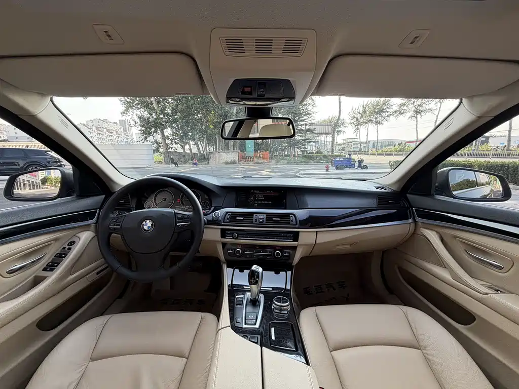 BMW 5 Series 2013 — фото 10