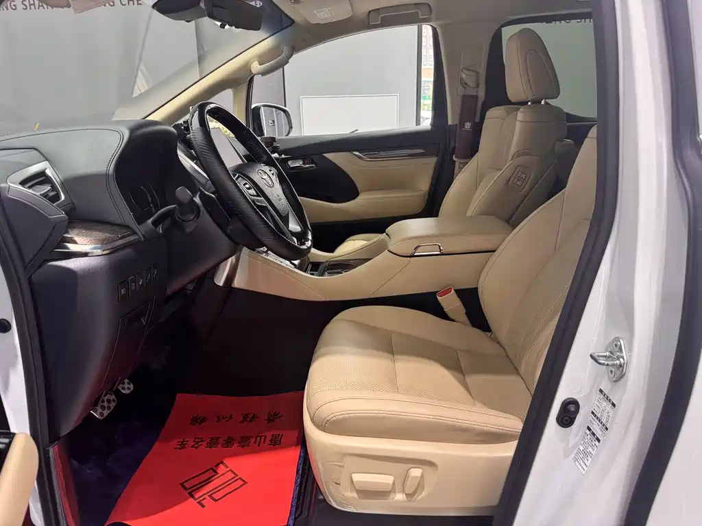 Toyota Vellfire 2022 — фото 14