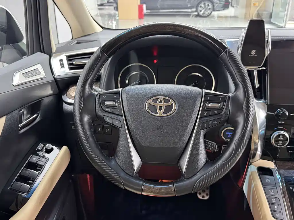 Toyota Vellfire 2022 — фото 20
