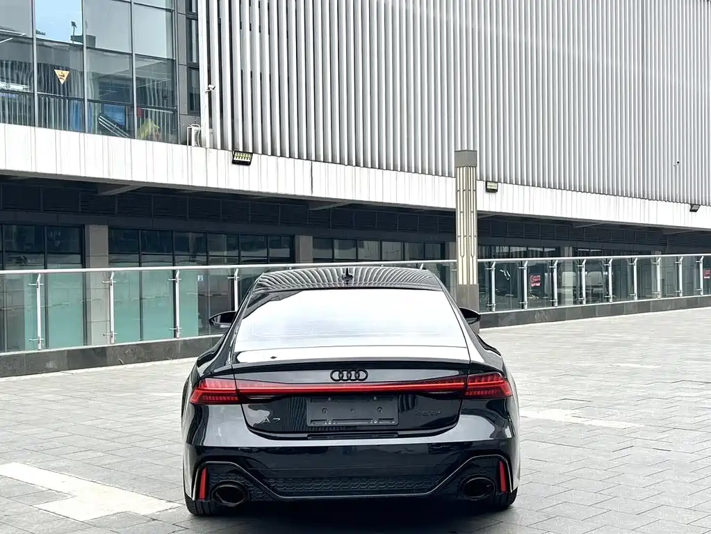 Audi A7 2021 — фото 19