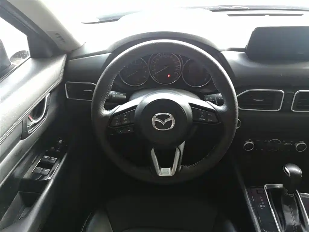Mazda CX-5 2018 — фото 11
