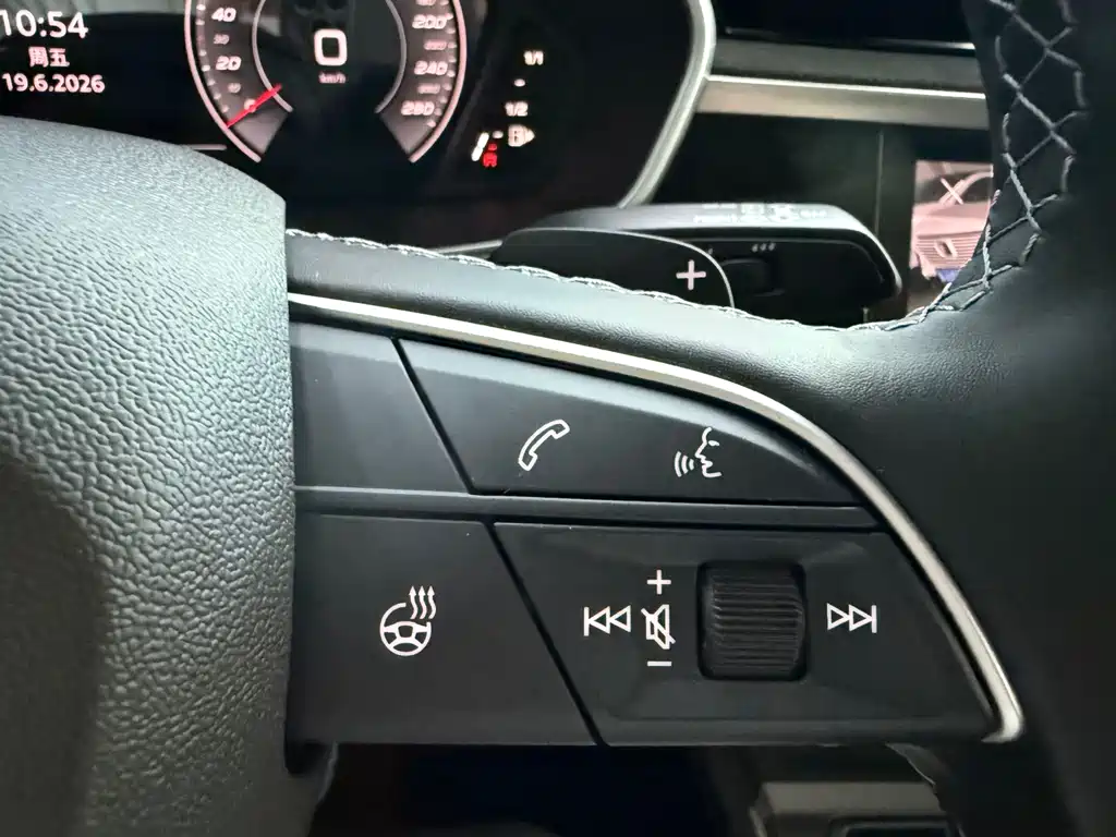 Audi Q3 2023 — фото 15