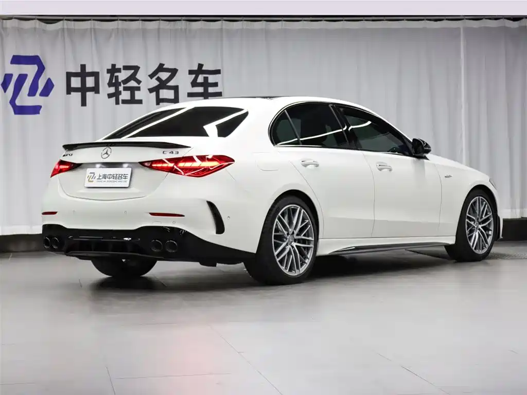 Mercedes-Benz C-Class AMG 2024 — фото 3
