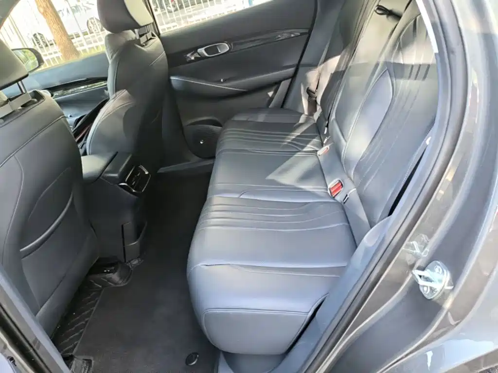 Geely Galaxy E5 2025 — фото 17