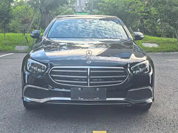 Mercedes-Benz E-Class 2023